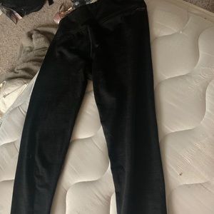 Low rise lounge leggings. Black and Gray.